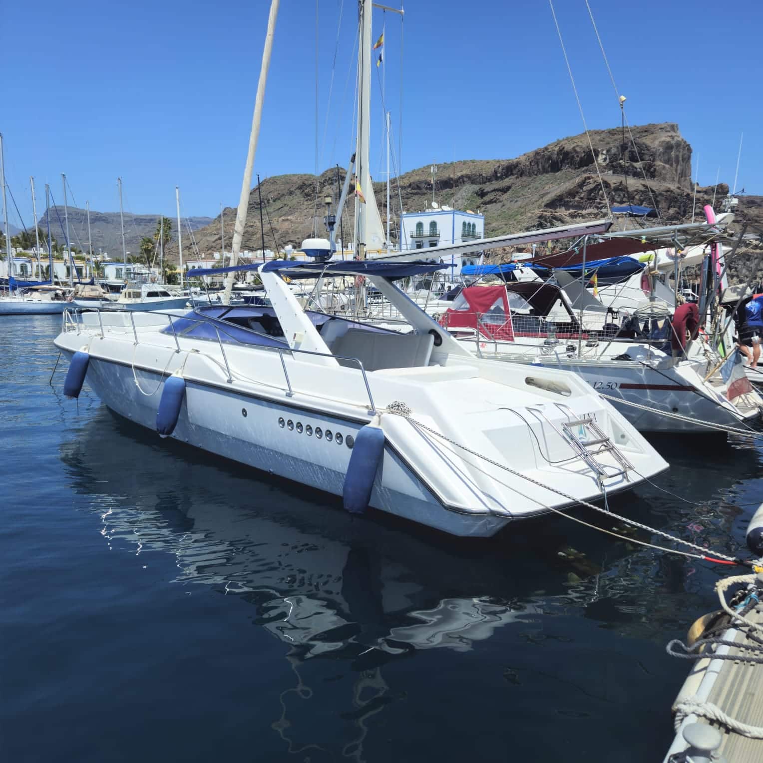 Private LYA Yacht Cruise